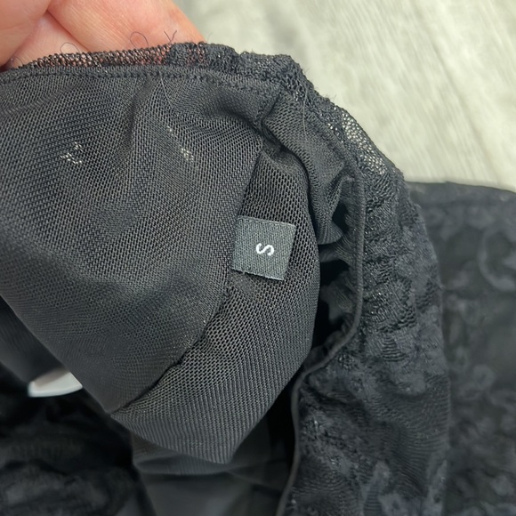 Somebodee The Bruna Dress in Black - Picture 8 of 11